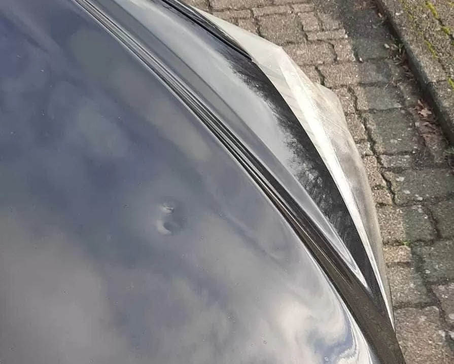 Usuwanie wgnieceń po fajerwerkach