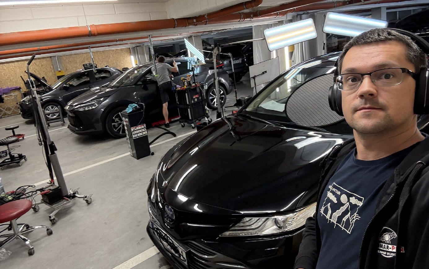 Naprawa samochodu po gradobiciu